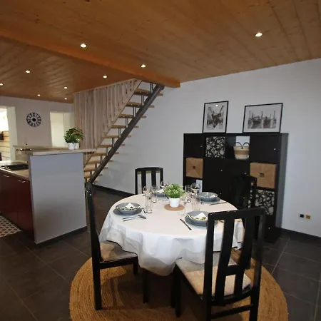 Chaleureux Avec Terrasse, Proche Sentiers De Randonnee, Equipements Inclus, A 30min De Saint-die - Fr-1-589-381 *