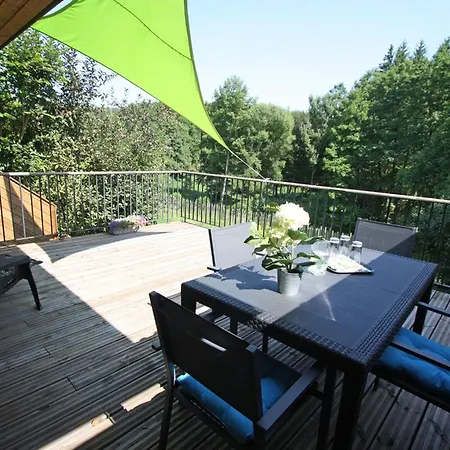 Casa vacanze Chaleureux Avec Terrasse, Proche Sentiers De Randonnée, équipements Inclus, à 30min De Saint-dié - Fr-1-589-381