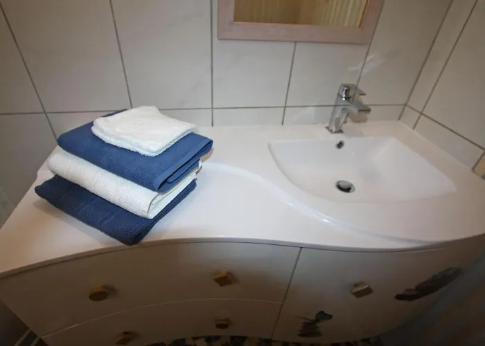 Дом отдыха Chaleureux Avec Terrasse, Proche Sentiers De Randonnee, Equipements Inclus, A 30min De Saint-die - Fr-1-589-381 *